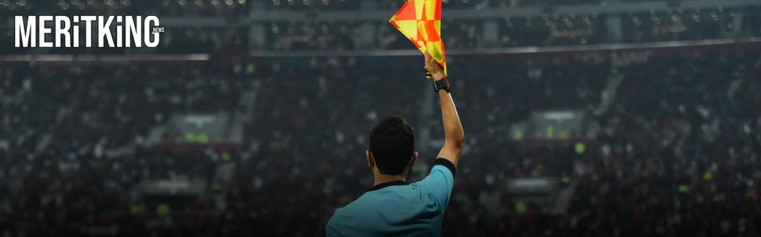 referee