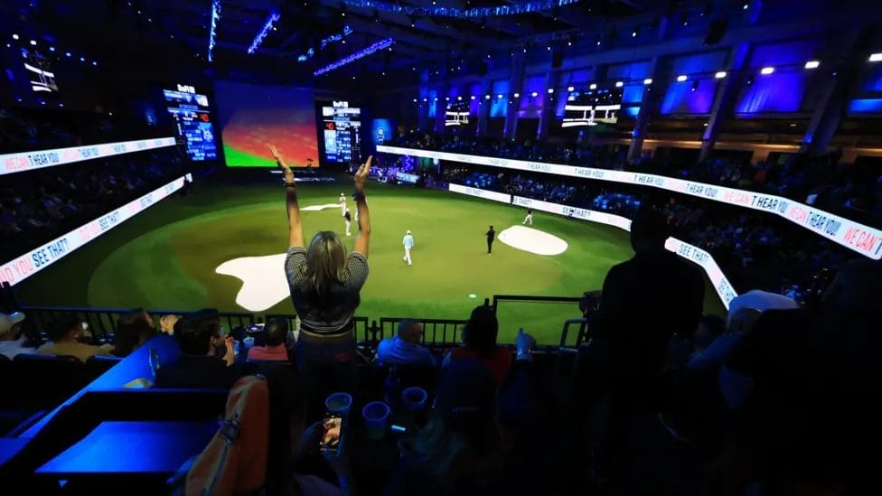 All 15 holes are played within an arena measuring around 100 yards long and 50 yards wide

